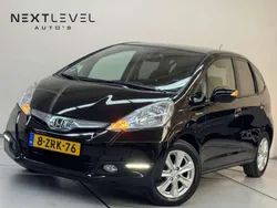 Zwart, metallic lak Gebruikt 2015 Honda Jazz Elegance Hatchback | € 12.900 (Eerlijke prijs)