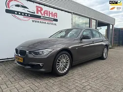 Bruin Gebruikt 2012 BMW 320 Executive Sedan | € 11.950 (Eerlijke prijs)