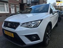 Wit Gebruikt 2021 Seat Arona Business SUV | € 14.950 (Super prijs)