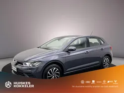 Grijs Gebruikt 2023 VW Polo Life Hatchback | € 18.900 (Eerlijke prijs)