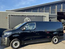 Zwart Nieuw 2024 Opel Vivaro S Van | € 35.499 (Iets duurder)