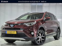 Rood Gebruikt 2017 Toyota RAV4 Style SUV | € 22.400 (Eerlijke prijs)