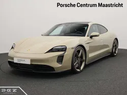 Grijs Gebruikt 2024 Porsche Taycan GTS Edition Sedan | € 119.750