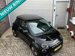 Gebruikt 2022 Fiat 500e Red | € 18.450