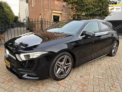 Zwart Gebruikt 2020 Mercedes A180 Business Hatchback | € 20.950 (Goede deal)