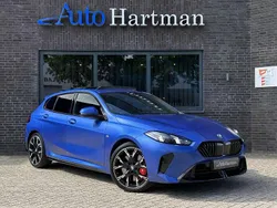Blauw, metallic lak Gebruikt 2024 BMW 120 M Sport Hatchback | € 39.900 (Super prijs)