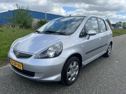 Grijs Gebruikt 2006 Honda Jazz Cool Hatchback | € 1.999 (Eerlijke prijs)