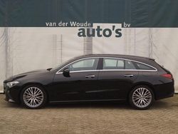 Zwart, metallic lak Gebruikt 2019 Mercedes CLA180 Shooting Brake Business Stationwagen | € 23.900 (Eerlijke prijs)