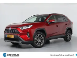 Rood, metallic lak Gebruikt 2024 Toyota RAV4 Executive SUV | € 42.900 (Super prijs)