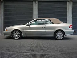 Beige Gebruikt 2004 Volvo C70 Cabriolet | € 9.900 (Duur)