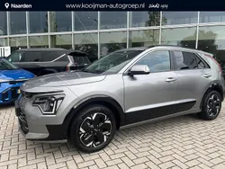Grijs Gebruikt 2023 Kia Niro SUV | € 32.800 (Eerlijke prijs)