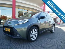 Groen Gebruikt 2022 Toyota Aygo Envy Hatchback | € 19.695 (Eerlijke prijs)