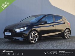 Phantom black (x5b) Gebruikt 2022 Hyundai i20 Comfort Hatchback | € 18.885 (Eerlijke prijs)