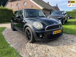 Zwart, metallic lak Gebruikt 2013 Mini Cooper Hatchback | € 7.450 (Super prijs)