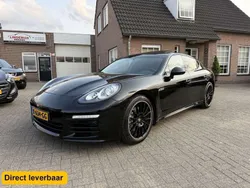 Zwart, metallic lak Gebruikt 2015 Porsche Panamera Sedan | € 38.950