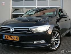 Zwart Gebruikt 2017 VW Passat Highline Sedan | € 12.400 (Goede deal)