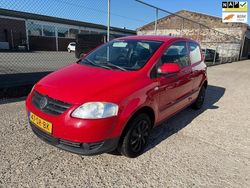 Rood Gebruikt 2006 VW Fox Trendline Hatchback | € 1.499 (Eerlijke prijs)