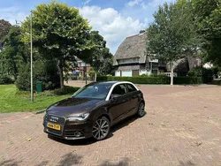 Bruin Gebruikt 2012 Audi A1 Ambition Hatchback | € 7.495 (Eerlijke prijs)