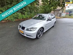 Grijs, metallic lak Gebruikt 2006 BMW 320 Executive Stationwagen | € 2.999 (Super prijs)