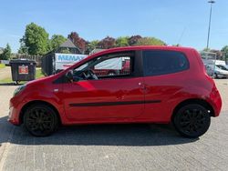 Rood Gebruikt 2008 Renault Twingo Dynamique Hatchback | € 1.750 (Eerlijke prijs)