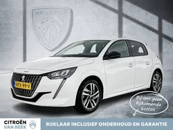 Wit Gebruikt 2023 Peugeot 208 Allure Hatchback | € 19.390 (Eerlijke prijs)