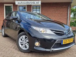 Zwart Gebruikt 2015 Toyota Auris Hatchback | € 11.990 (Eerlijke prijs)