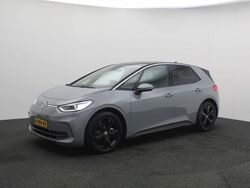 Grijs Gebruikt 2023 VW ID.3 Life Hatchback | € 30.900 (Eerlijke prijs)