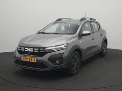 Grijs Nieuw 2025 Dacia Sandero Expression Hatchback | € 24.450