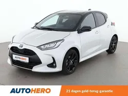 Wit Gebruikt 2023 Toyota Yaris Hybrid Style Hatchback | € 23.649 (Eerlijke prijs)