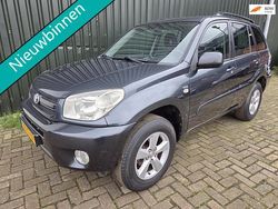 Grijs Gebruikt 2005 Toyota RAV4 Terra SUV | € 6.790 (Eerlijke prijs)