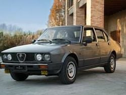 Grijsgrigio Gebruikt 1984 Alfa Romeo Alfetta Quadrifoglio Sedan | € 12.000