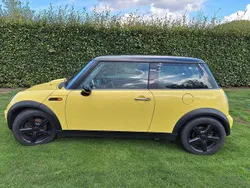 Geel Gebruikt 2002 Mini Cooper Chili Hatchback | € 1.500