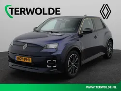 Bleu nocturne (donker blauw) Gebruikt 2025 Renault R5 Iconic Hatchback | € 34.945 (Eerlijke prijs)