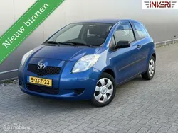 Blauw Gebruikt 2006 Toyota Yaris Hatchback | € 1.790 (Eerlijke prijs)