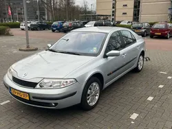 Grijs Gebruikt 2001 Renault Laguna II Expression Hatchback | € 1.400