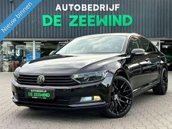 Zwart Gebruikt 2015 VW Passat Highline Sedan | € 14.499 (Eerlijke prijs)