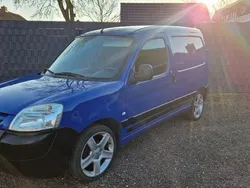 Blauw Gebruikt 2006 Peugeot Partner MPV | € 2.650 (Iets duurder)
