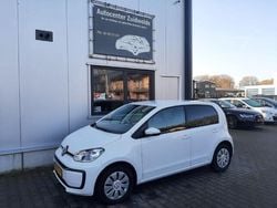 Wit, metallic lak Gebruikt 2017 VW up! move up! Hatchback | € 7.249 (Eerlijke prijs)