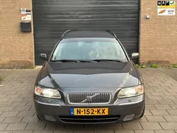Grijs Gebruikt 2005 Volvo V70 Momentum Stationwagen | € 6.350 (Eerlijke prijs)