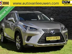 Grijs Gebruikt 2019 Lexus NX300h Luxury Line SUV | € 27.925 (Goede deal)
