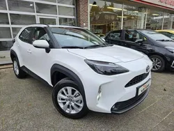 Wit Nieuw 2025 Toyota Yaris Cross Active SUV | € 28.250 (Goede deal)