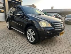 Zwart Gebruikt 2006 Mercedes 350 SUV | € 9.500 (Eerlijke prijs)