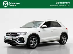Wit Gebruikt 2022 VW T-Roc R-line SUV | € 30.345 (Eerlijke prijs)