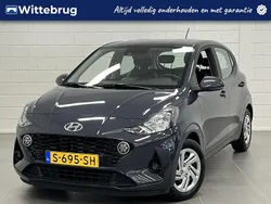 Grijs Gebruikt 2023 Hyundai i10 Comfort Hatchback | € 14.925 (Eerlijke prijs)