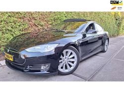 Zwart Gebruikt 2015 Tesla Model S Hatchback | € 15.900 (Goede deal)