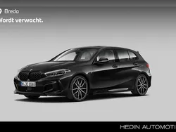 Zwart Gebruikt 2022 BMW M135 Comfort Edition Hatchback | € 42.880 (Iets duurder)