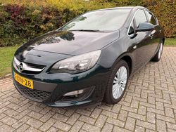 Zwart Gebruikt 2014 Opel Astra Hatchback | € 9.449 (Iets duurder)