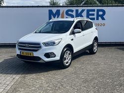 Wit Gebruikt 2017 Ford Kuga Trend SUV | € 13.900 (Eerlijke prijs)