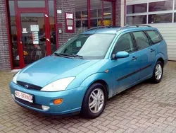 Blauw Gebruikt 2001 Ford Focus Collection Stationwagen | € 1.500