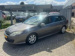 Grijs, metallic lak Gebruikt 2010 Renault Laguna III Business Stationwagen | € 890
